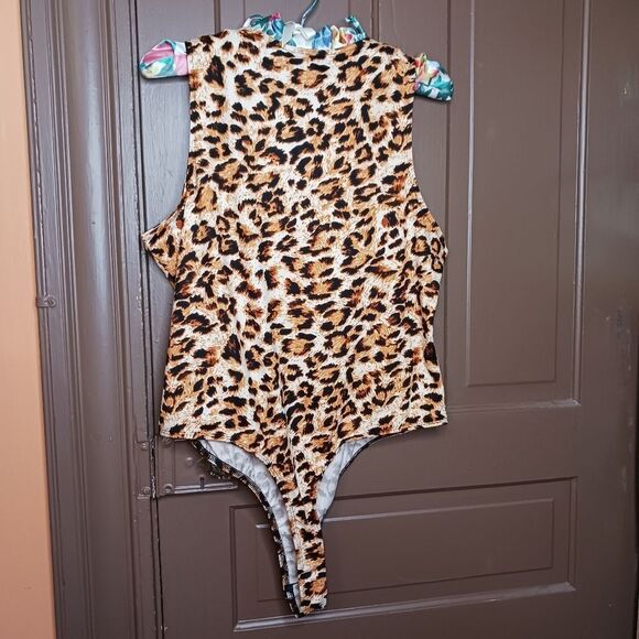 Just Polly Women's Leopard Plus Bodysuit size 2X - Picture 3 of 9